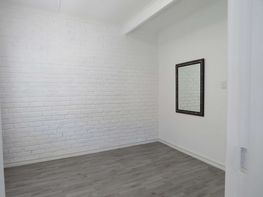 4 Bedroom Property for Sale in Kleinmond Western Cape